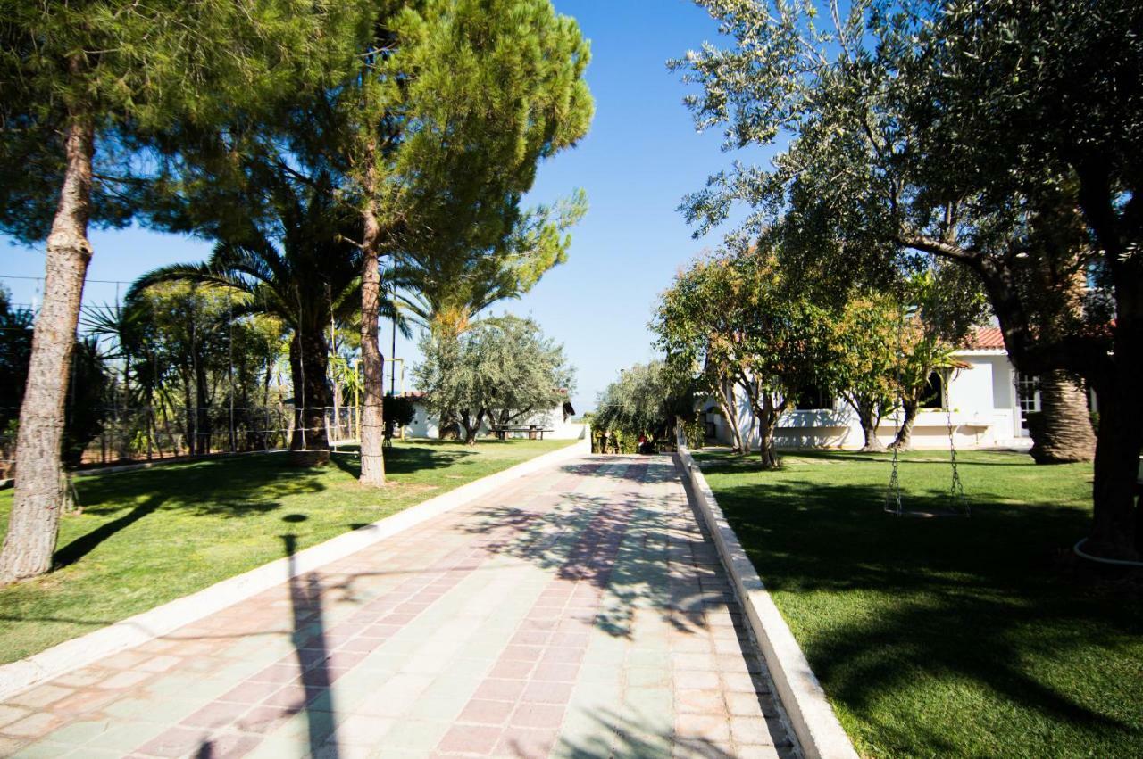 Country Villa Peloponnese With Tennis Court And Pool Zevgolateion Luaran gambar
