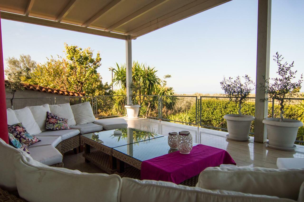 Country Villa Peloponnese With Tennis Court And Pool Zevgolateion Luaran gambar